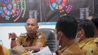 Camat Tamalanrea Andi Salman Baso memimpin Rapat Koordinasi Rutin