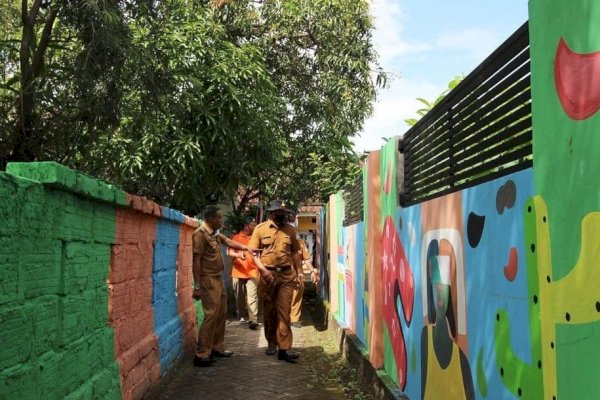 Hari kedua Tim Penilai dari Kecamatan Tamalanrea mendatangi 4 Kelurahan