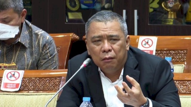 Ahmad Ali Minta TGIPF Kanjuruhan Bekerja Profesional, Proporsional.(F-INT)