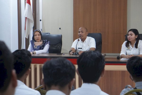 Camat Salman Beri Arahan Langsung Laskar Pelangi Baru Tamalanrea