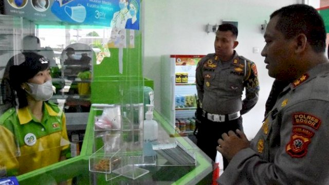 Tim Labfor Polri Pelajari Sampel Pasien Gagal Ginjal Akut .(F-INT)