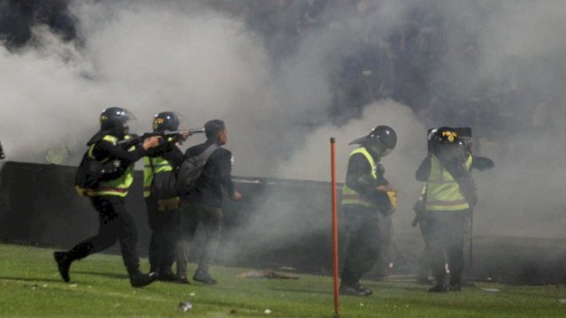 Kandungan Gas Air Mata, Dipakai Polisi Saat Kerusuhan di Stadion Kanjuruhan.(F-INT)