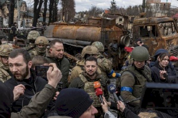 Panas! Ukraina Umumkan Resmi Daftar Jadi Anggota NATO usai Rusia Caplok Empat Wilayah