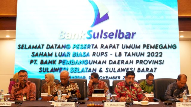 Abdul Hayat Hadiri RUPS Luar Biasa Bank Sulselbar