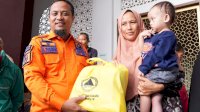 Pagi-Pagi, Gubernur Andi Sudirman Tinjau dan Bawa Bantuan untuk Korban Banjir di Biringkanaya