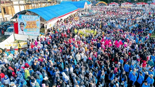 Gubernur Andi Sudirman Bersama 10 Ribu Masyarakat Jalan Sehat Sulsel Anti Mager di Selayar