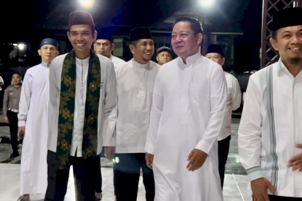 Ribuan Warga Hadiri Ceramah Ustadz Abdul Somad di Tabligh Akbar yang Digelar Rusdi Masse di Sidrap