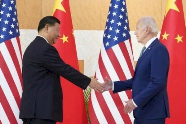 ini Momen Jabat Tangan dan Tatap Muka Perdana Joe Biden dan Xi Jinping di Bali