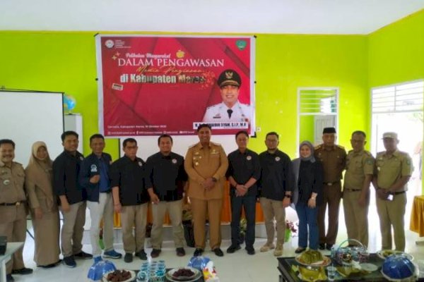 KPID Sulsel Lantik Bupati Maros Sebagai Ketua Forum Masyarakat Peduli Penyiaran Sehat