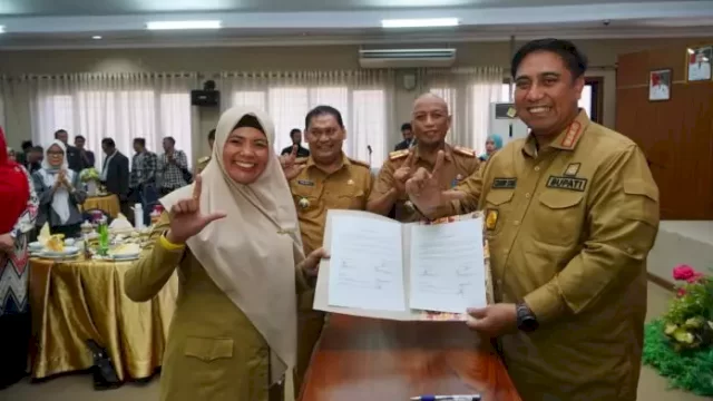 Dorong Percepatan Maros Jadi Kabupaten Literasi, Wabup Suhartina Bohari Resmi Dikukuhkan Sebagai Bunda Literasi