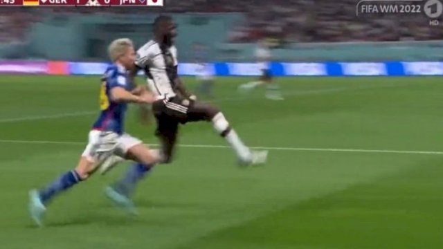 Jerman Dibungkam Jepang, Netizen Serang Rudiger karena Ejek Lari Pemain Jepang di Piala Dunia