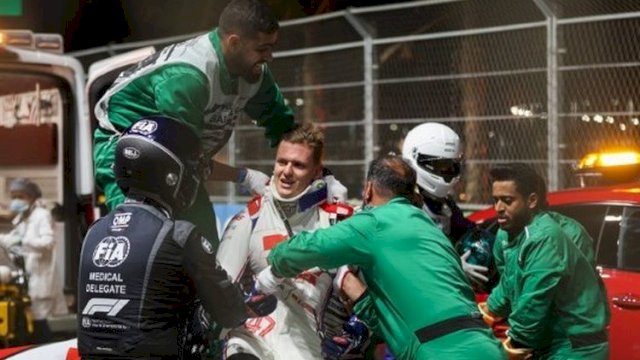 Schumacher Didepak Haas, Digantikan Hulkenberg