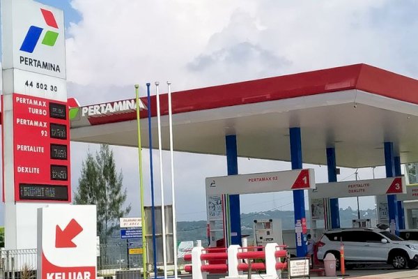Pertamina: Harga Pertamax Turbo Turun, Dexlite Naik
