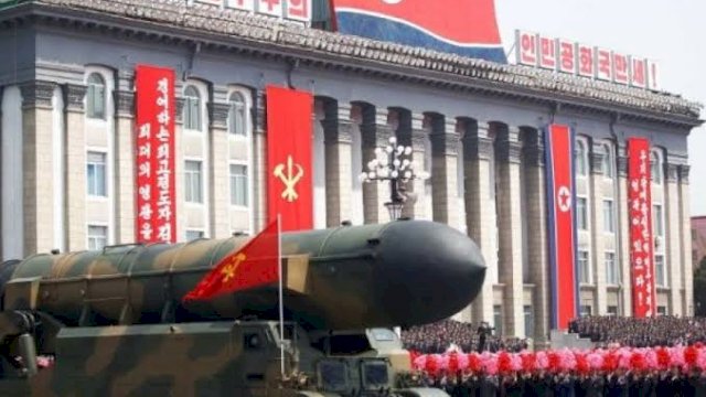 Kim Jong-Un Bertekad Lawan Ancaman Nuklir AS dengan Senjata Nuklir