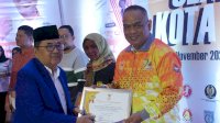 Walikota Judas Bagikan Bonus bagi Para Atlet Peraih Medali di Porprov Sulsel