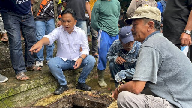 Ilham Azikin Ajak Masyarakat Jaga Kelestarian Mata Air Benteng Bola