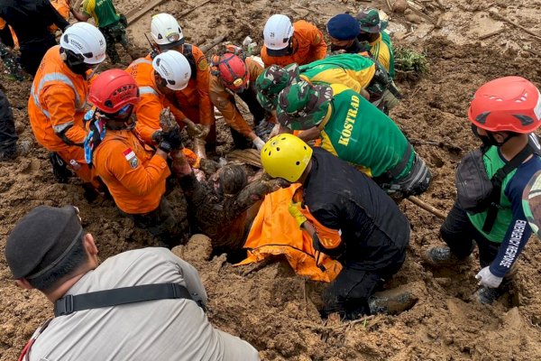 Basarnas Kerahkan 11 Ekor Anjing SAR Cari Korban Gempa Cianjur