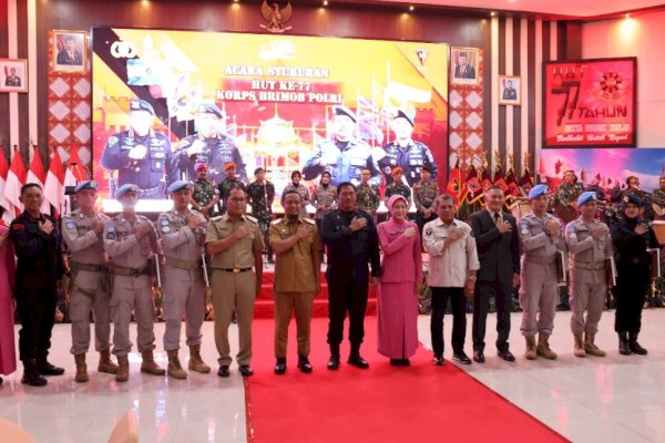 Hadiri HUT KORPS Brimob Polri 77 Tahun, Walikota Danny: Mari Membangun Negeri