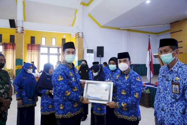 Puluhan ASN Pangkep Terima Penghargaan di Peringatan HUT ke-51 KORPRI