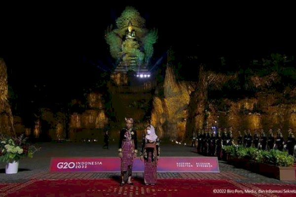 Jokowi dan Iriana Berbaju Adat Bali Saat Welcoming Dinner KTT G20