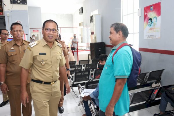 Kunjungi Dukcapil Makassar, Danny Pomanto Ingin Pastikan Warganya Dapat Pelayanan Maksimal