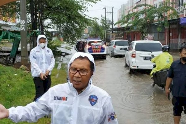 Gerak Cepat Danny Pomanto Evakuasi Warga Terdampak Banjir dan Perintahkan Jajaran Siaga Hadapi Cuaca Ekstrem
