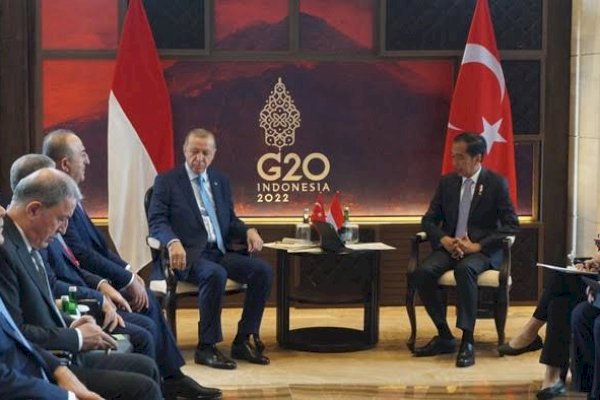 Jokowi Sampaikan Dukacita atas Bom di Istanbul