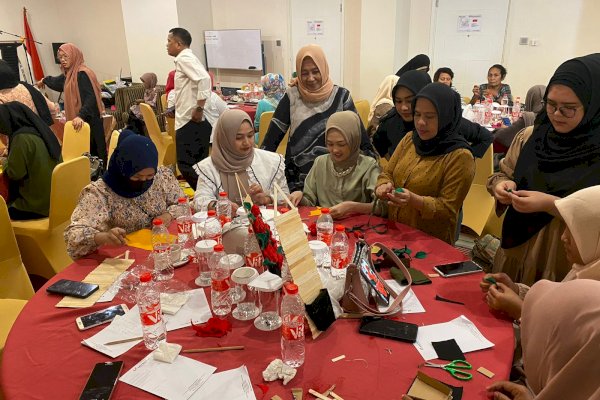 Dispar Makassar Beri Pelatihan Handycraft 50 Dewan Longwis