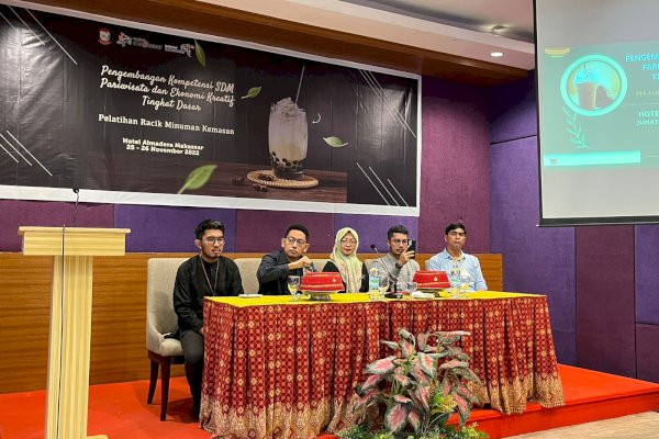 Salut! Dispar Makassar Undang 50 Orang untuk Belajar Cara Meracik Minuman Kemasan