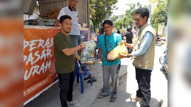 Operasi Pasar Murah Disdag Makassar.