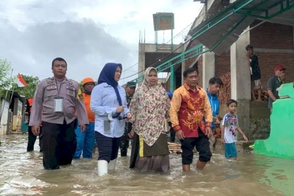 Wawali Fatmawati Rusdi Kembali Kunjungi Korban Banjir di Manggala, Beri Semangat-Cek Bantuan Tepat Sasaran
