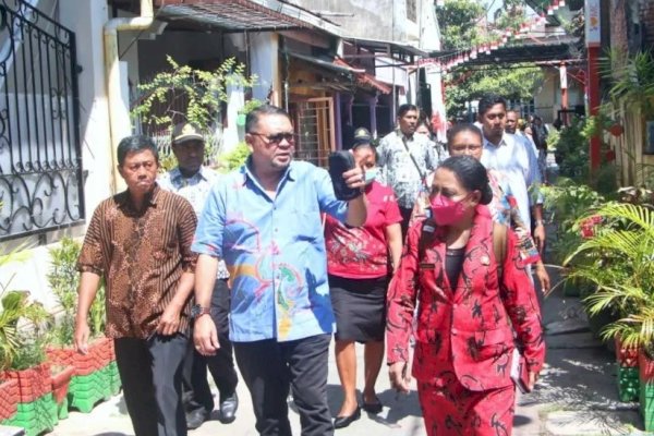 Camat Syahruddin Ajak Peserta PKP Pemkab Mimika Tinjau Longwis Vera Cruz Blodul