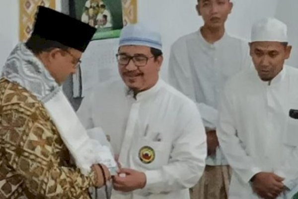 Datang ke Sragen, Anies Dapat Dukungan Putra Mbah Moen