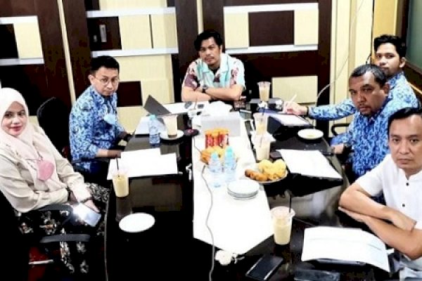 Bahas Program Seribu Lorong Wisata Makassar, Firman Pagarra Bersama Staf Hadiri Koordinasi