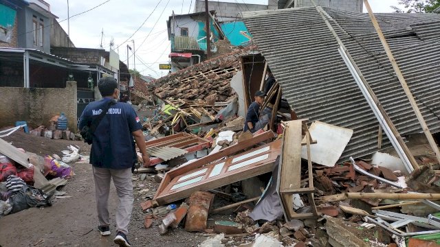 25 Awak Rescue NasDem Sisir Wilayah Cianjur yang Belum Tersentuh Bantuan