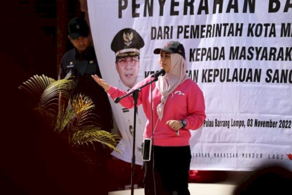 Kunjungi Longwis Ipoh di Kepulauan Sangkarrang, Wawali Fatmawati Rusdi Beri Bantuan ke Warga Barrang Lompo