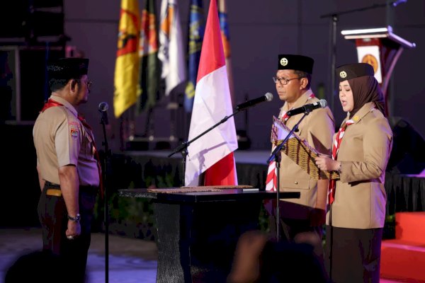Dilantik Ketua Kwarda Sulsel, Danny-Fatma Resmi Jabat Ketua Mabicab dan Ketua Kwarcab Pramuka Makassar