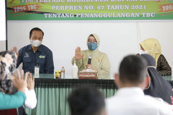  Indira Yusuf Ismail Dampingi Tim Kemenkes Tinjau Penanganan Eliminasi TB di PKM Tamalate