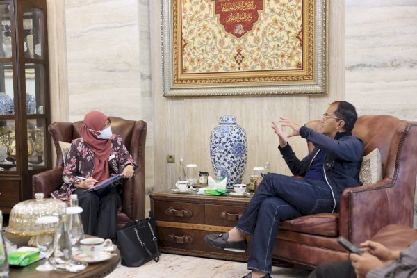 Walikota Danny Terima Kunjungan Dosen Senior University of Canberra Australia