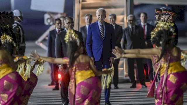 Hadiri KTT G20, Joe Biden Naik &#8216;The Beast&#8217; di Bali