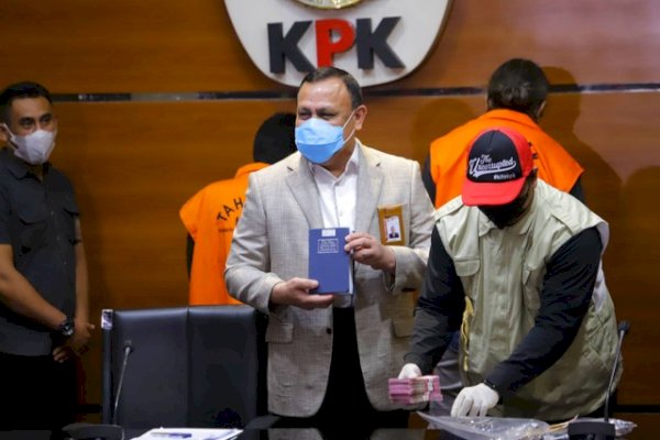 MAKI Dukung KPK Usut Tuntas Kasus Kardus Durian