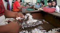 Pemerintah Naikkan Cukai Rokok 10% Tahun Depan