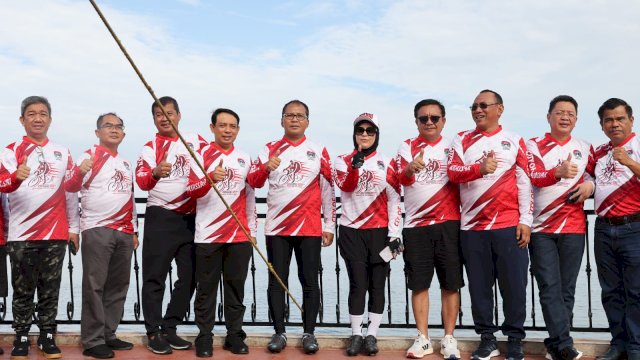 Gowes Bersama Peserta APEKSI, Danny Pomanto Kenalkan Kota Makassar