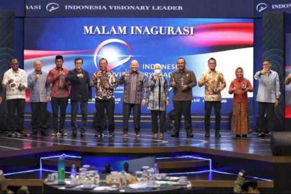 Indonesia Visionary Leaders, Danny Raih Penghargaan Kategori Best Overall