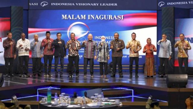 Indonesia Visionary Leaders, Danny Raih Penghargaan Kategori Best Overall