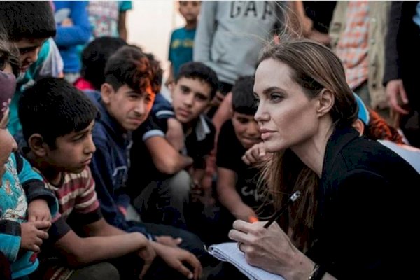 Angelina Jolie Berhenti Jadi Utusan PBB untuk Pengungsi