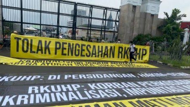 Ada Penolakan RKUHP, Menkumham: Gugat Saja ke MK