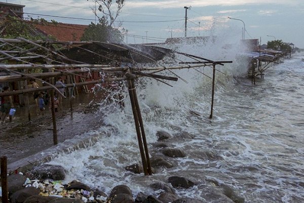 Waspada! BMKG Keluarkan Peringatan Dini Banjir Rob Sepanjang Pesisir Pantai Sulsel