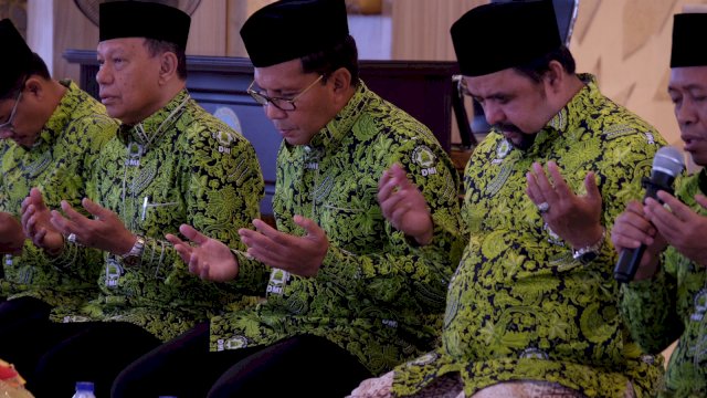 Danny Pomanto Doa Bersama Seribu Pengurus Masjid Se – Kota Makassar
