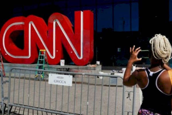 Badai PHK Mulai Landa Bisnis Media, CNN Pangkas Karyawan